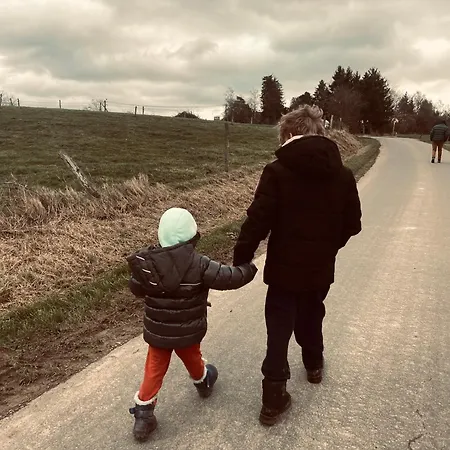 Nature, Chaleur, Calme Et Confort Au Coeur Des Ardennes Belges カントリーハウス